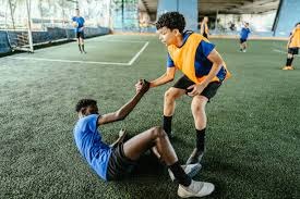 官宣 周冠宇加盟凯迪拉克 将担任储备车手